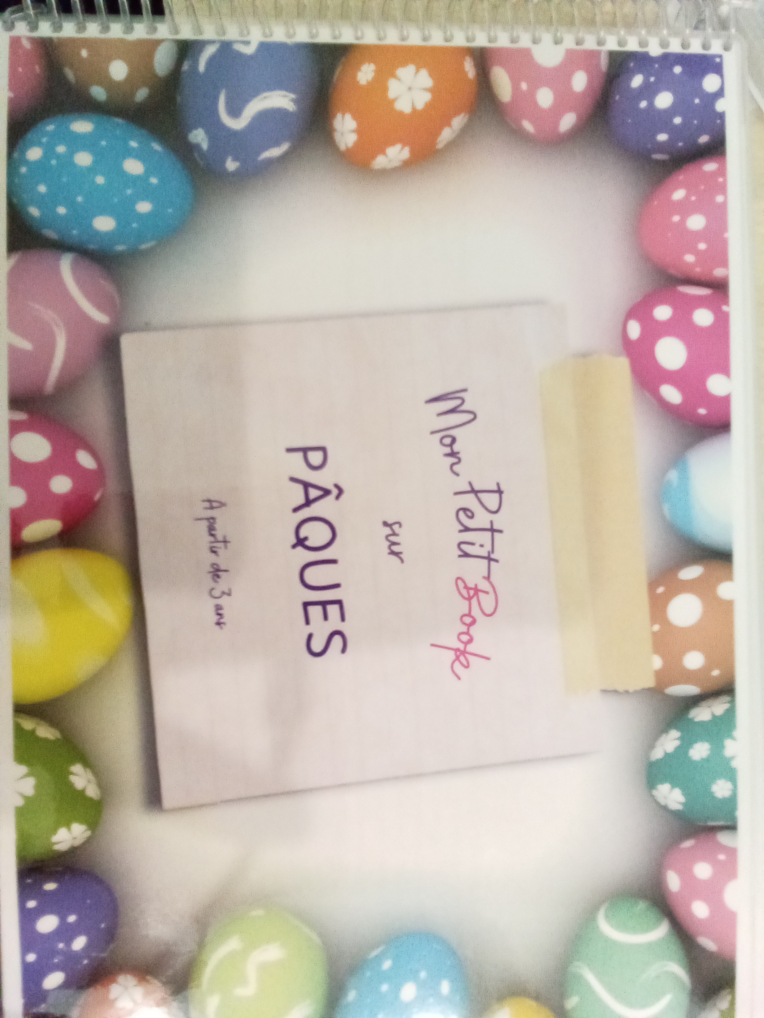 Mon petit book sur Paques - Click to enlarge picture.