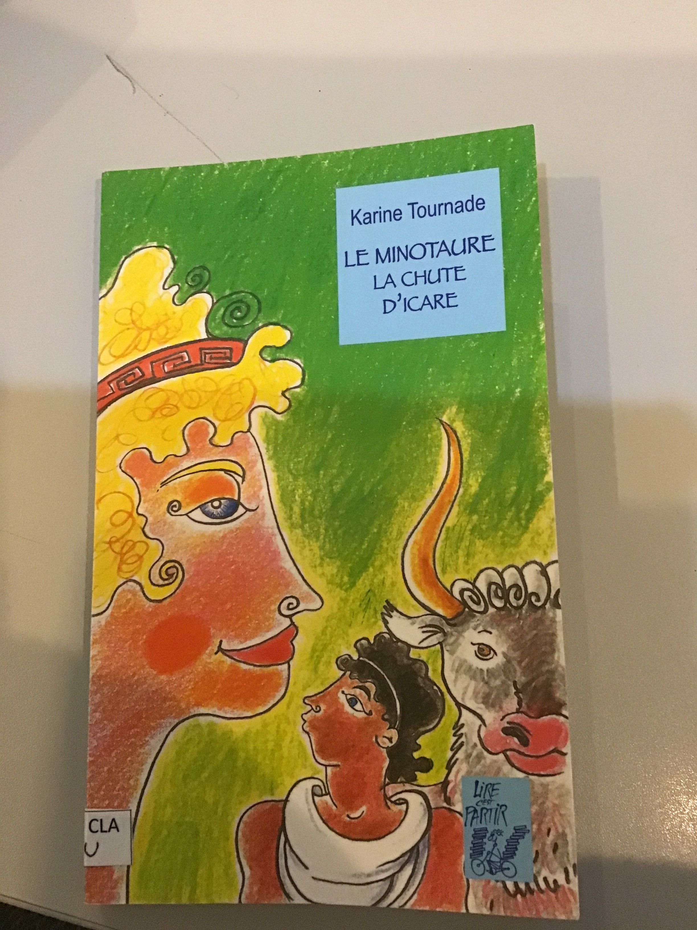 Le Minotaure - Click to enlarge picture.