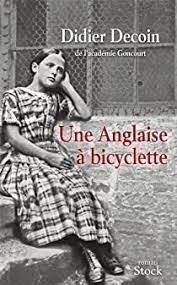 Une anglaise à bicyclette - Click to enlarge picture.