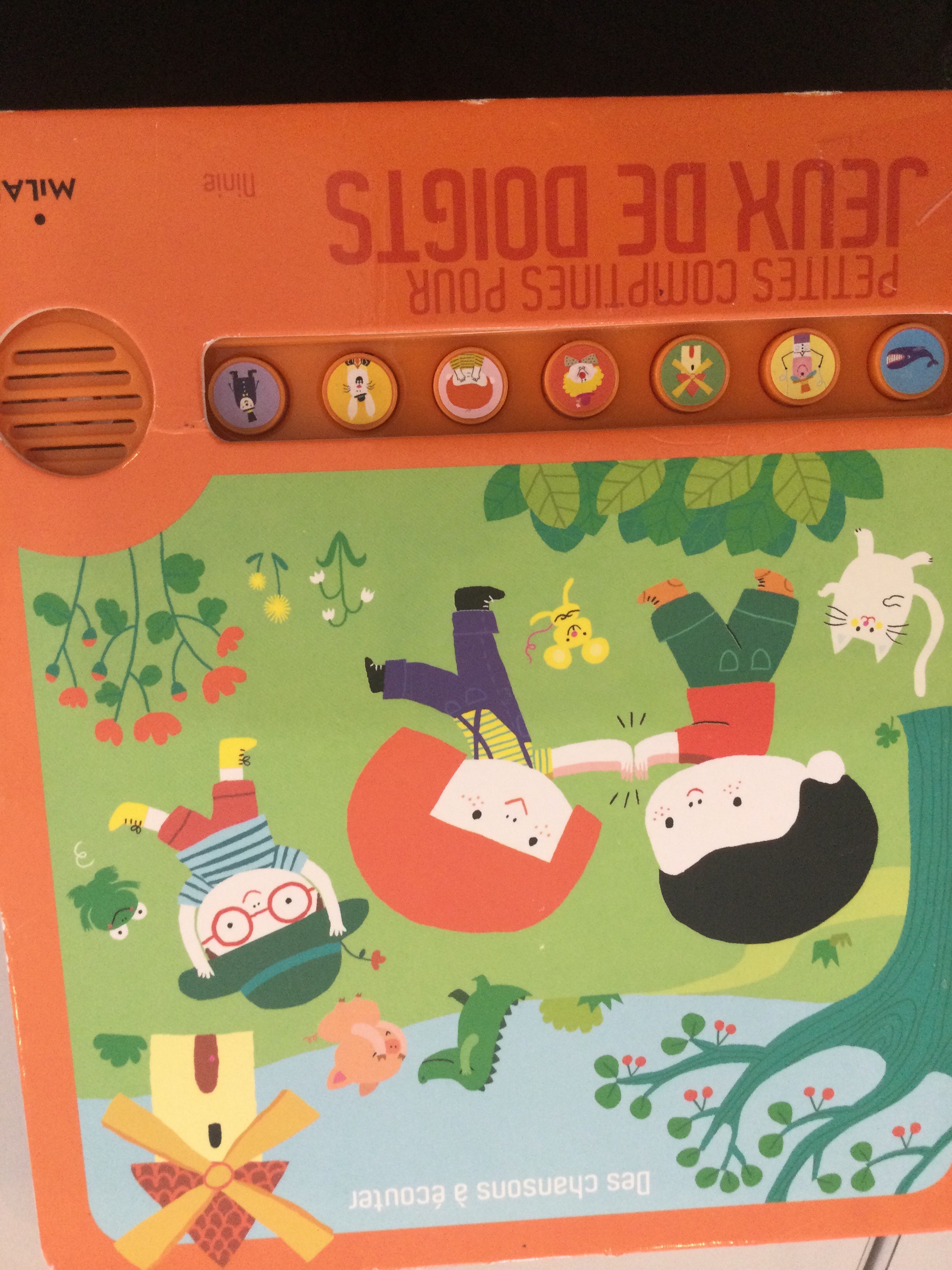 Petites comptines pour jeux de doigts - Click to enlarge picture.