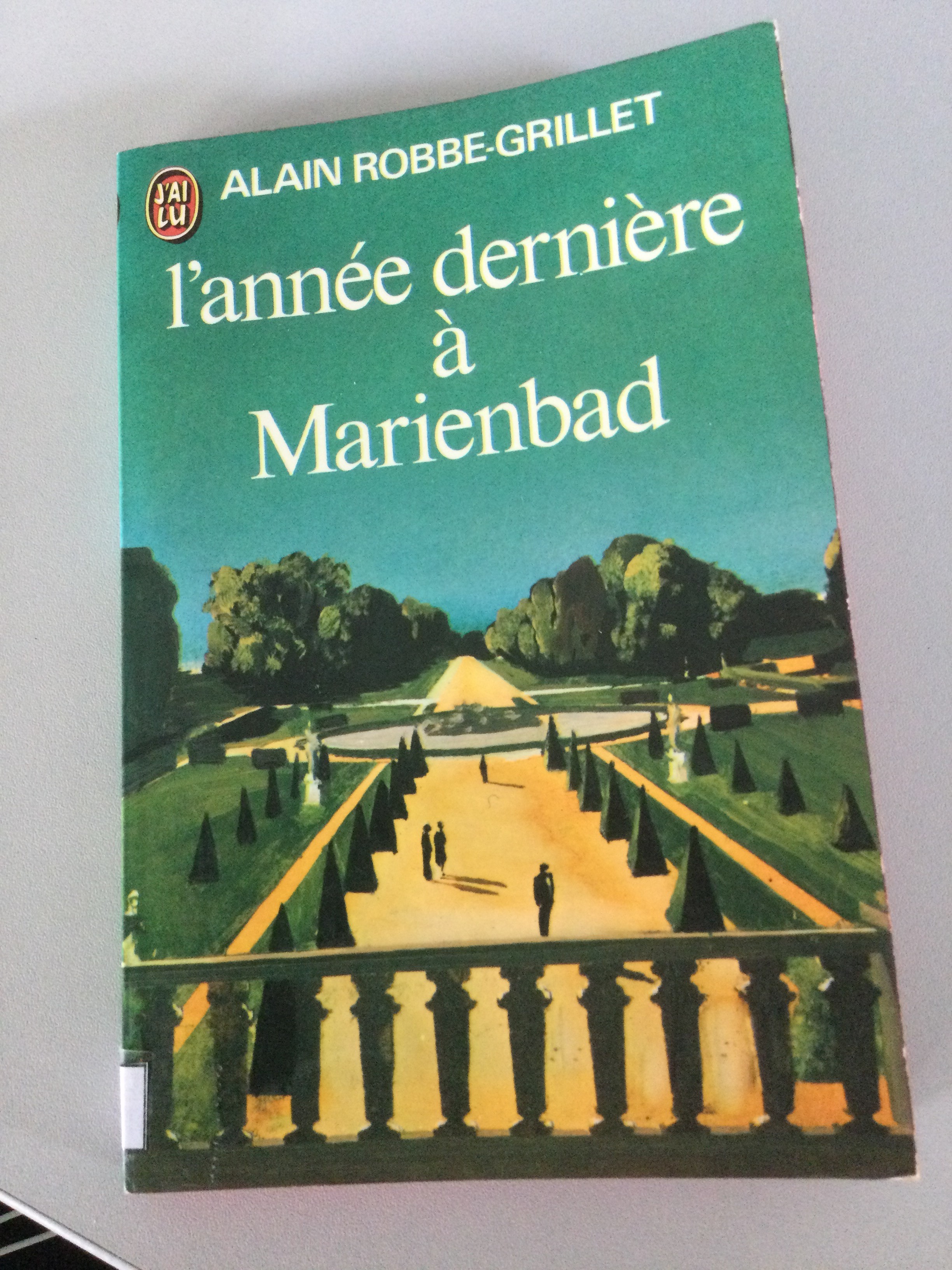 L’année dernière à Marienbad - Click to enlarge picture.